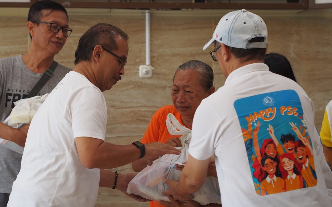 PSE Bersama Panitia Natal 2025 Berbagi Tanda Kasih Natal di Paroki Ignatius Loyola Semplak